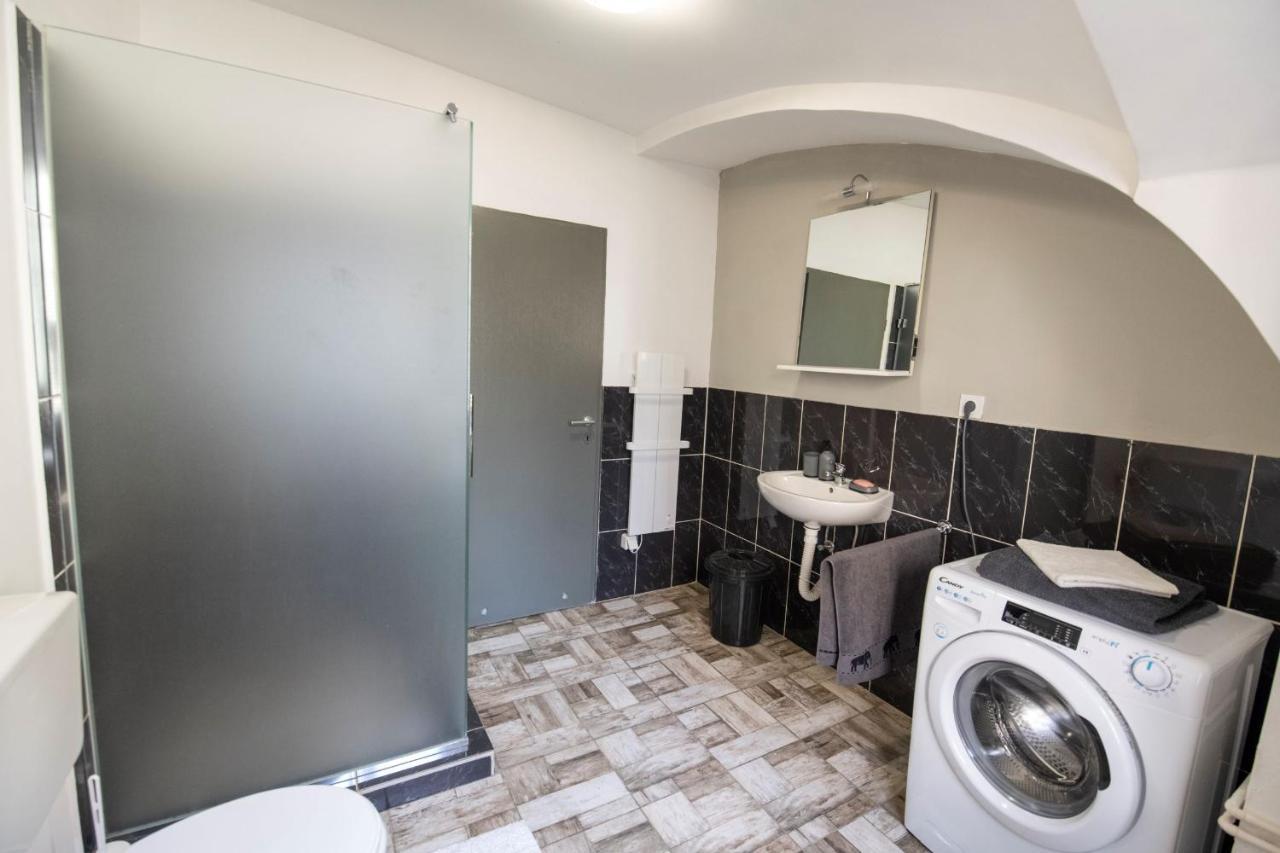 Hostel Vojnik Экстерьер фото